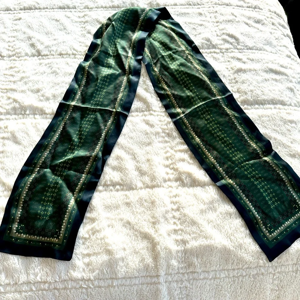 NWOT thin scarf 100% silk